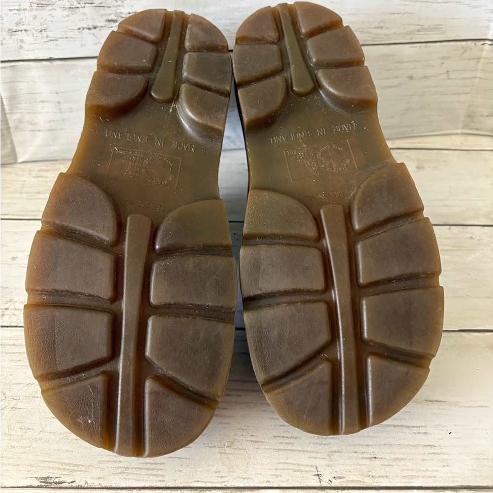 Vintage Dr. Martens Women’s Mary Jane’s - Picture 2 of 7